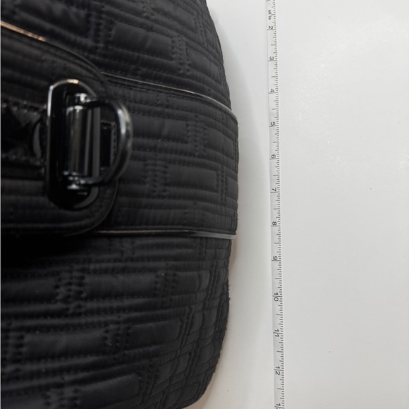 Vera Bradley Black Quilted Shoulder Handbag Tote Hobo Classic Travel - Picture 5 of 10